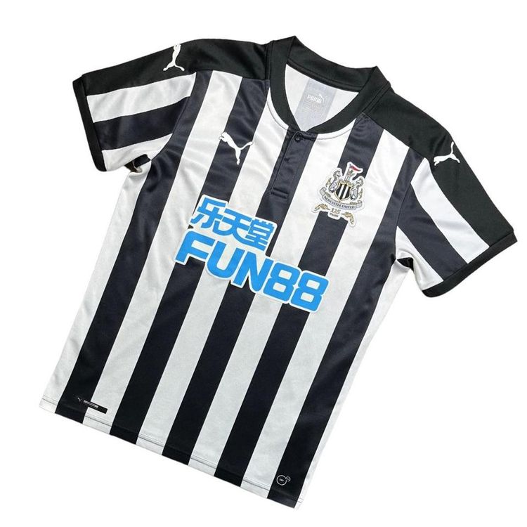 Newcastle 2017/2018 125 Year Anniversary Home Football Shirt 3