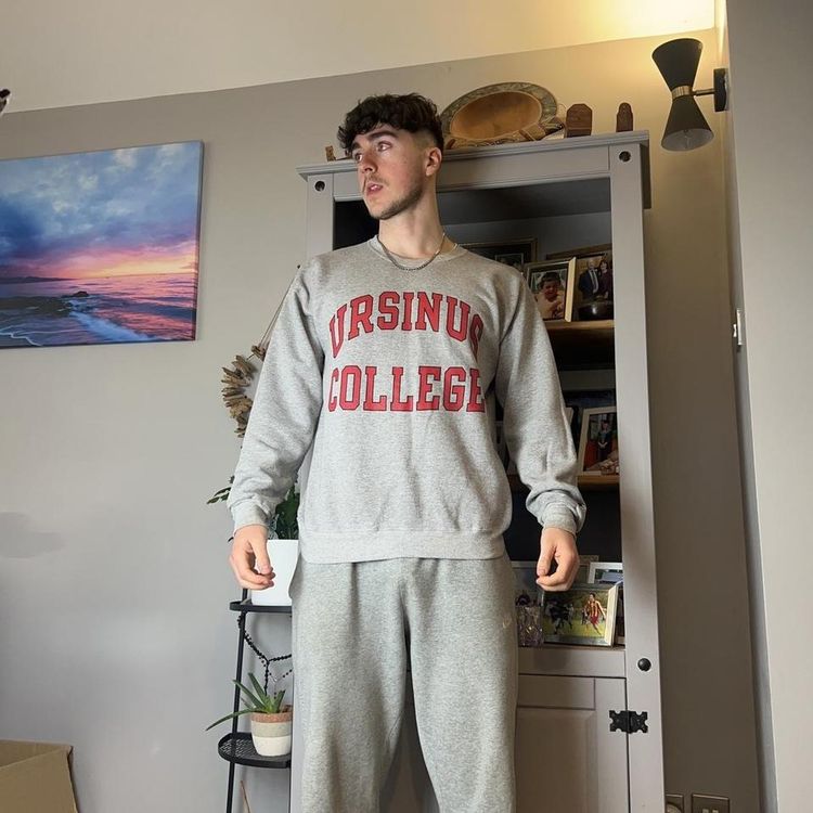 Vintage Champion x Ursinus College Graphic Sweatshirt image 4