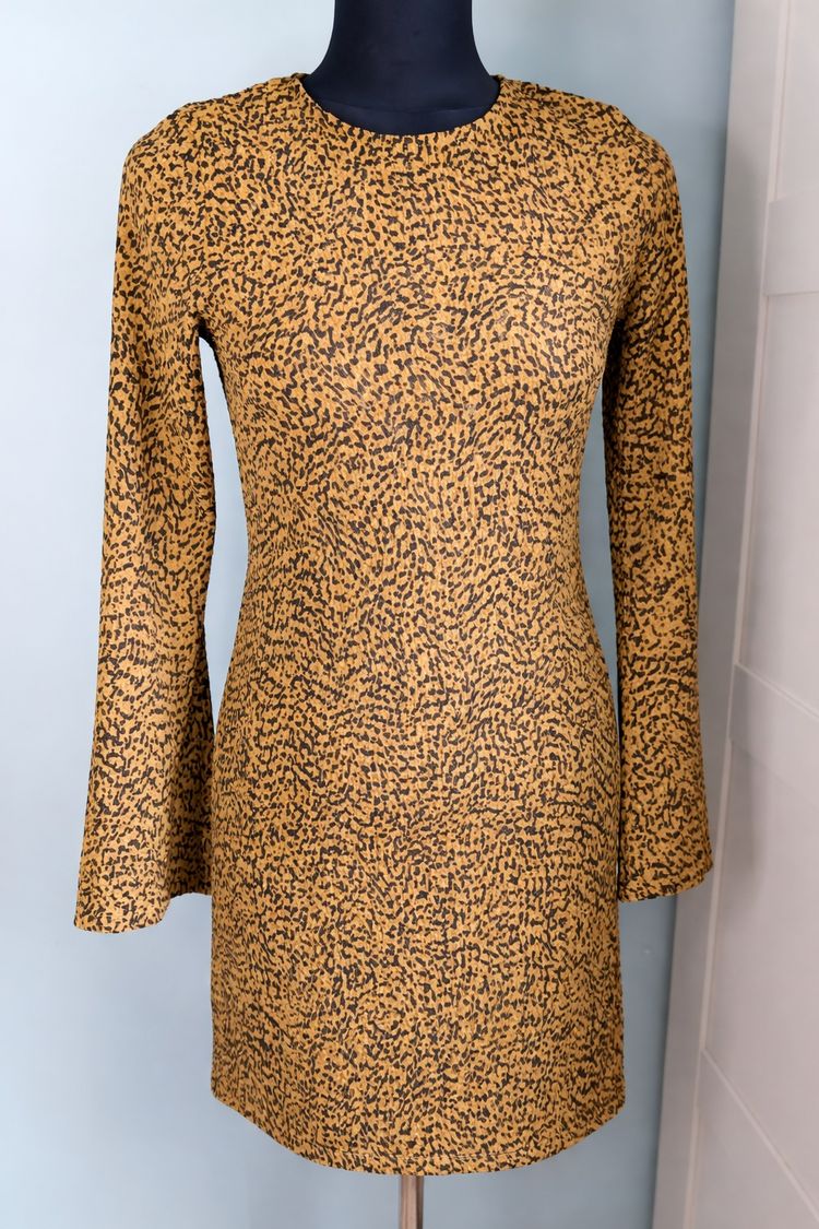 H&M Long Sleeve Patterned Dress product image