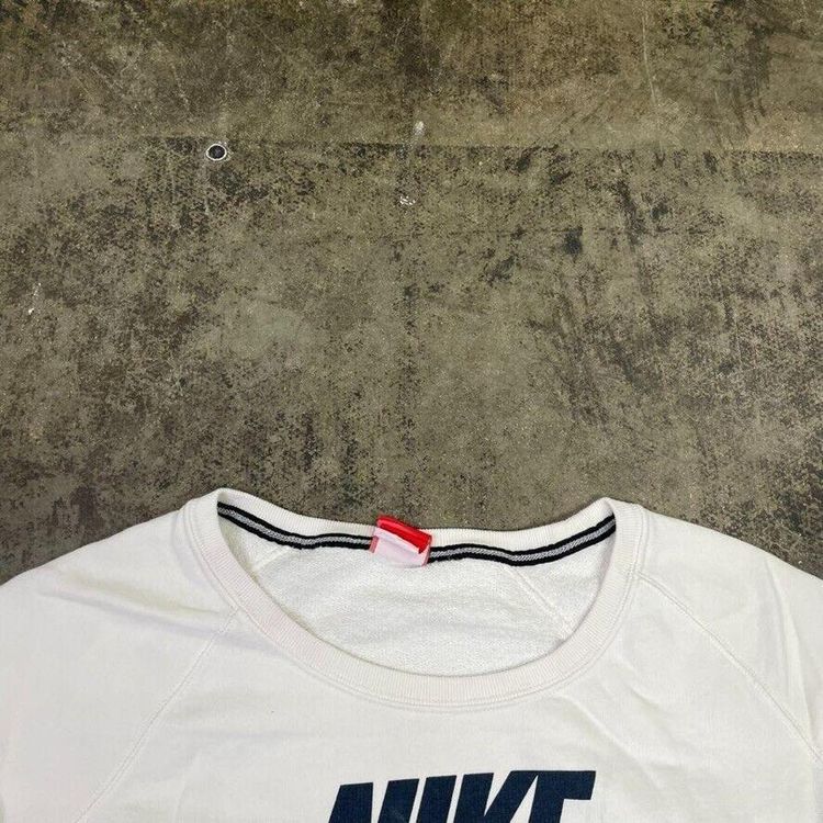 Nike Sweatshirt Spellout Swoosh Pull Over Sports Jumper, White, Womens Large image 6