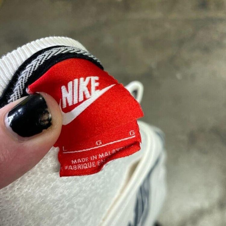 Nike Sweatshirt Spellout Swoosh Pull Over Sports Jumper, White, Womens Large image 7