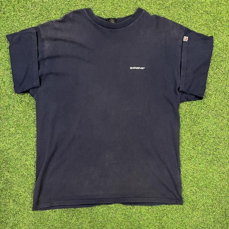 Navy Quiksilver t-shirt with back graphics