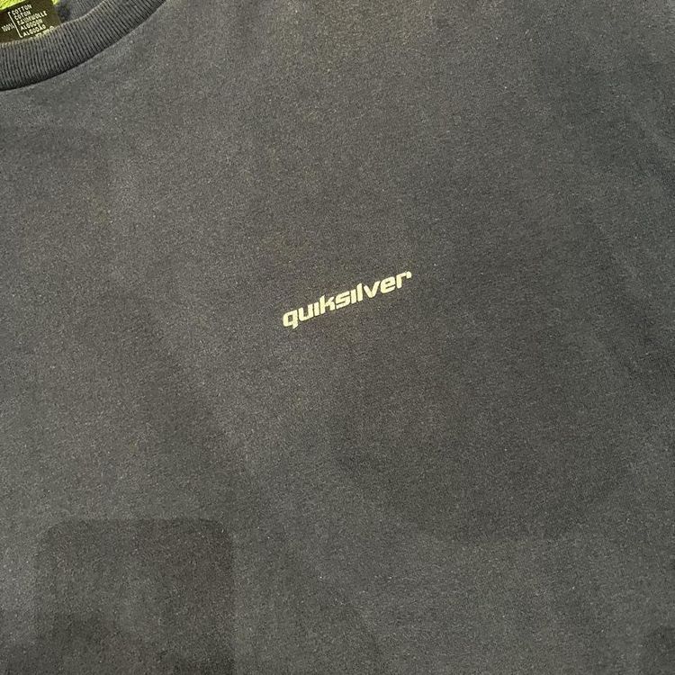 Navy Quiksilver t-shirt with back graphics 2