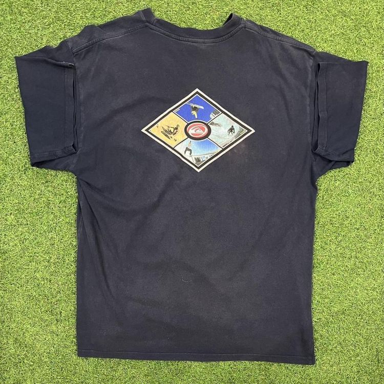 Navy Quiksilver t-shirt with back graphics 4