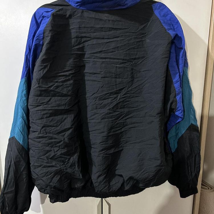 Vintage windbreaker. 2