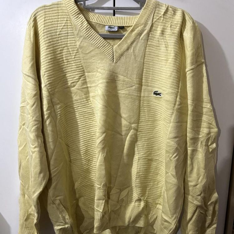 Immagine di Vintage Lacoste sweater. 2