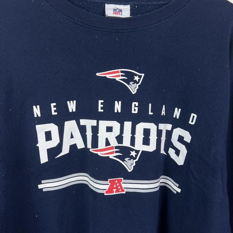 New England patriots sweatshirt image 2