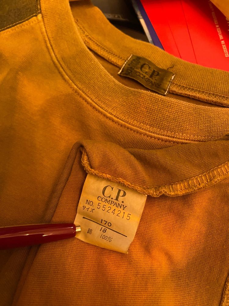 1990s C.P. Company College Script Spellout Dyed Effect Raglan Tee imagen 2