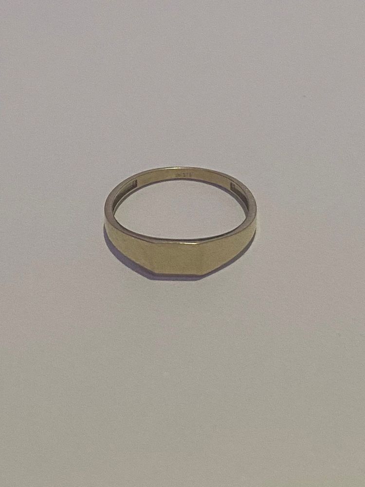 Gold Ring 9ct 3
