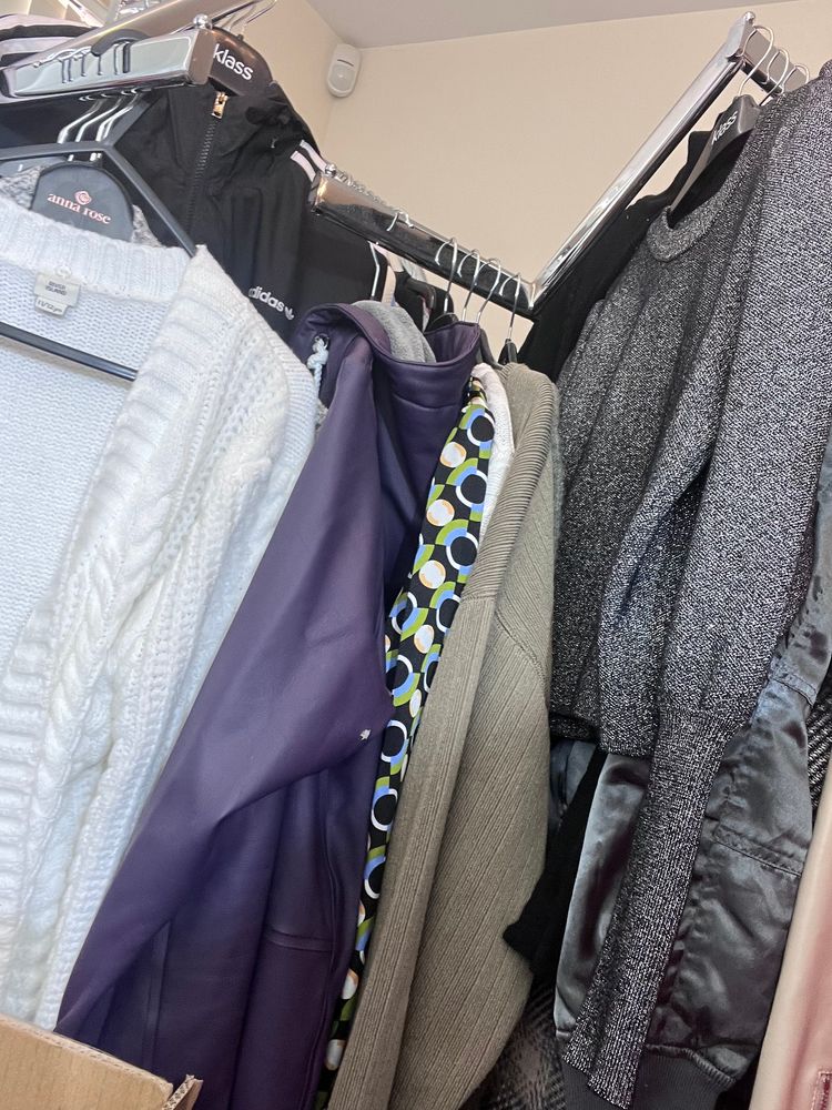 Various Clothing Sales obraz 1