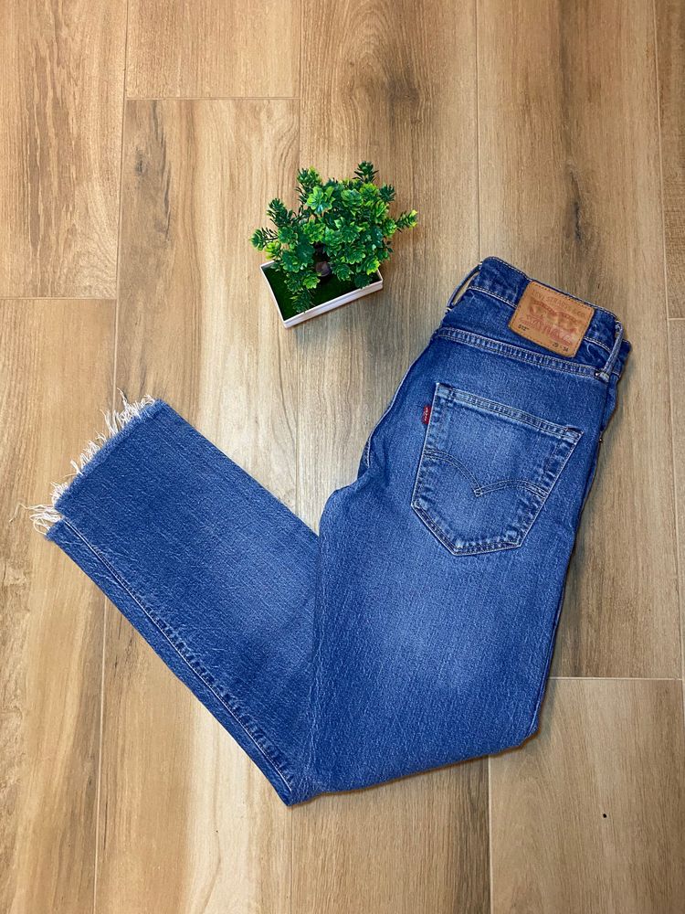 Other Levi's blue denim jeans product image