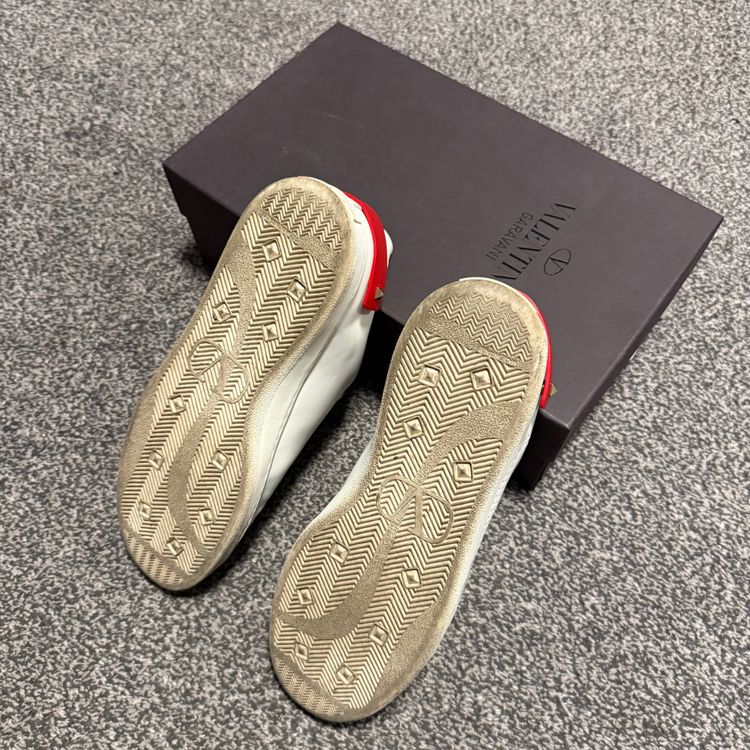 Valentino Net Go Logo Sneaker 14