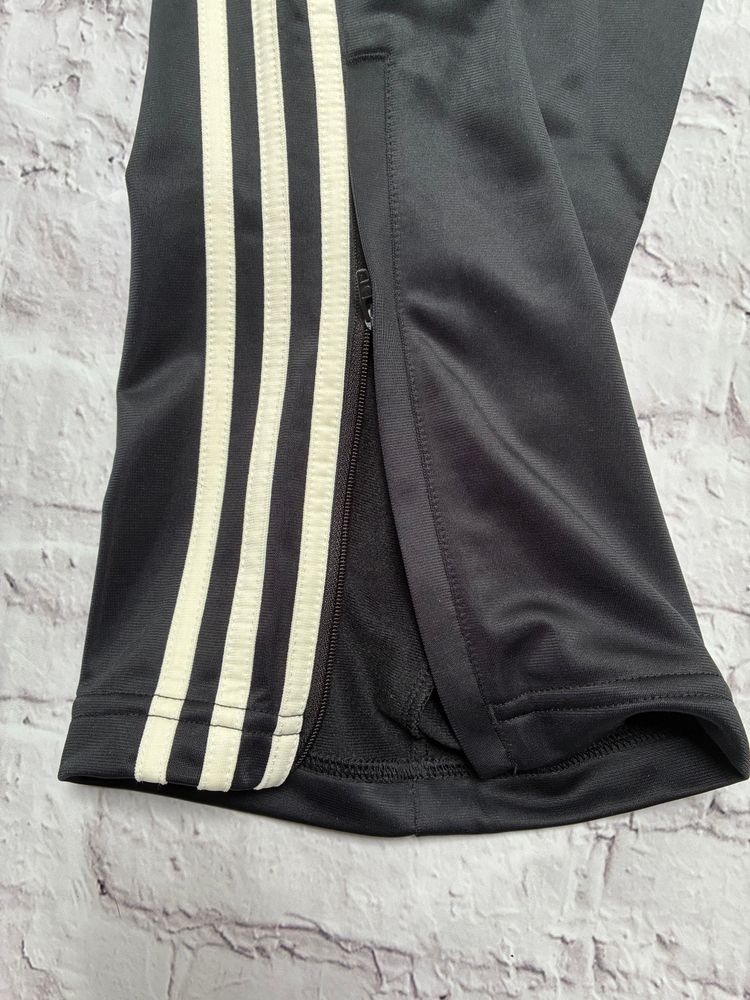 Immagine di Adidas Black Track Pants With Oasis Patch 4
