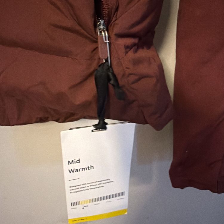 Lululemon Down For It all Jacket Red Merlot BNWT Uk 6 RRP £198 obraz 3