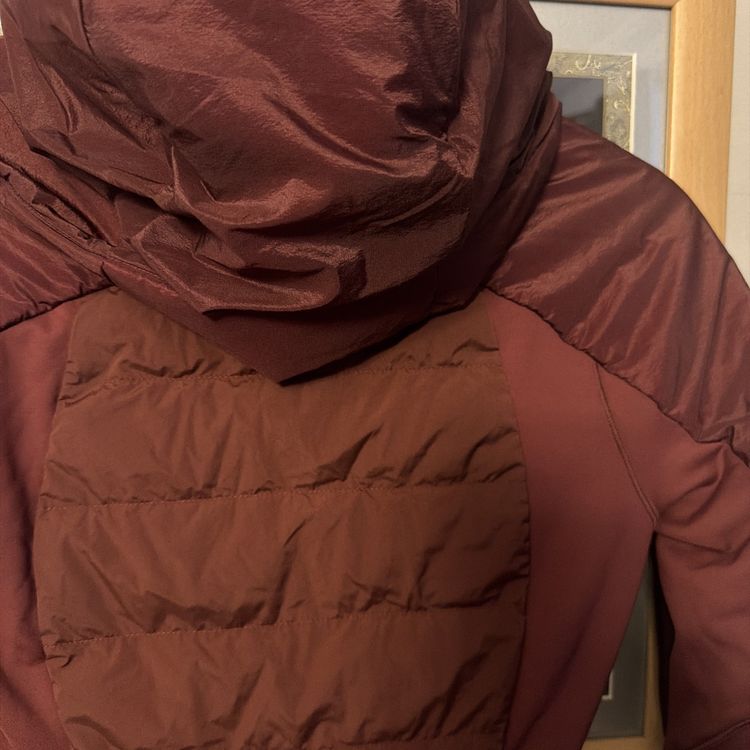 Lululemon Down For It all Jacket Red Merlot BNWT Uk 6 RRP £198 obraz 7