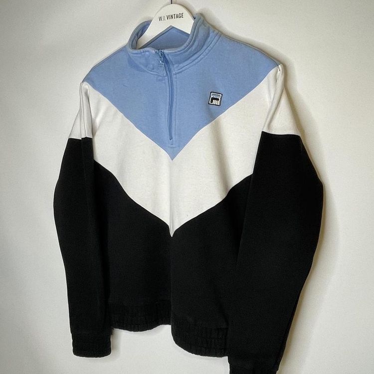 Y2k Fila Sweater black, white and baby blue medium -  size guide 🫶 embroidered logo. image 3
