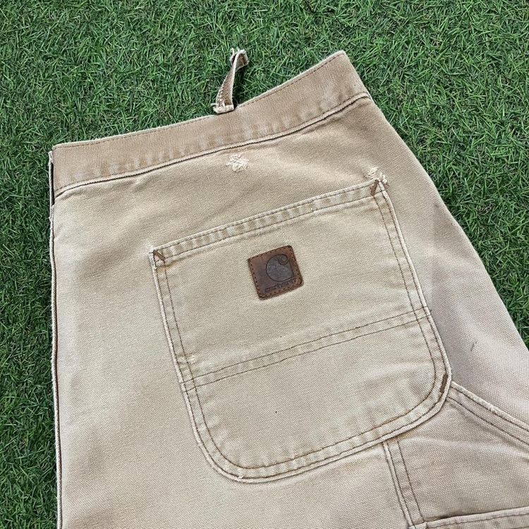 Beige Carhartt jeans 2