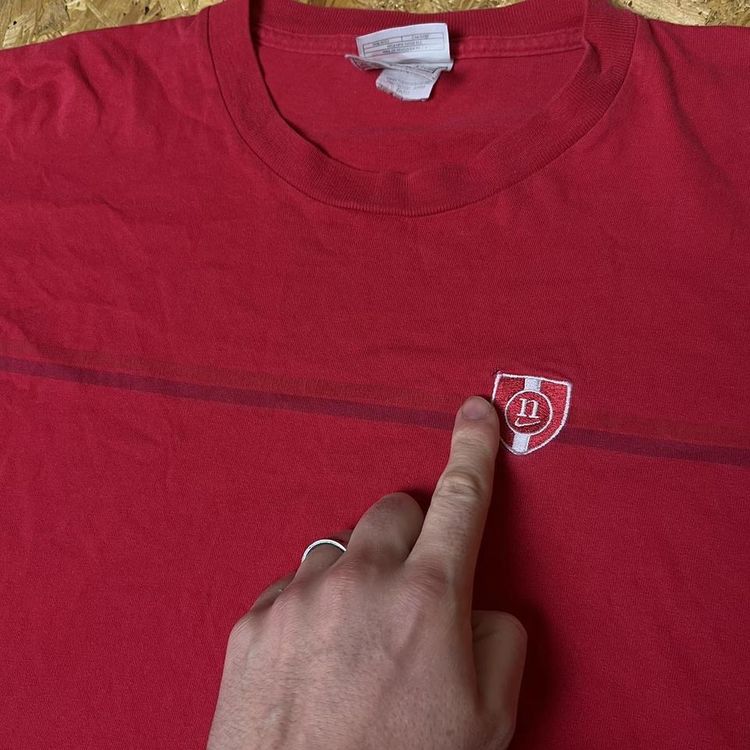Vintage Nike 2000s Embroidered Graphic Tee image 6