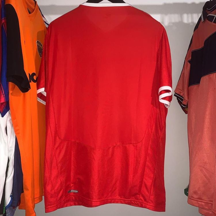 Mens Switzerland 2008/10 Puma Home Football Shirt Red Large 2