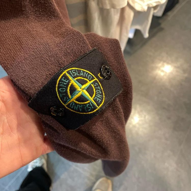Brown Xl Stone Island quarter zip jumper, fits true to size, excellent used condition. Message for m 2