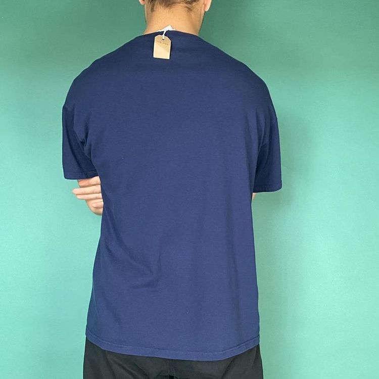 Vintage tourist destination graphic tshirt navy. 2