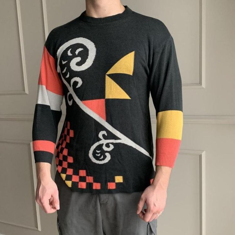 Vintage 90s Funky Black Pattern Unisex Sweater image 2