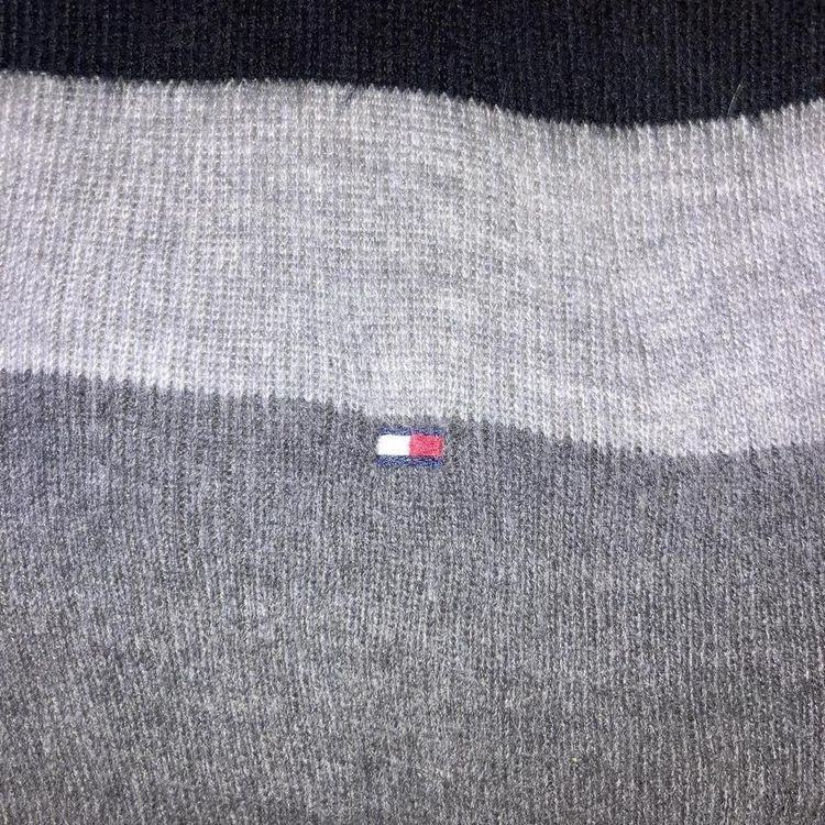 Vintage Tommy Hilfiger scarf image 2
