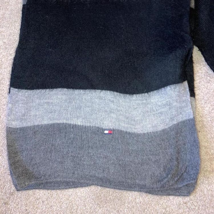 Vintage Tommy Hilfiger scarf image 3