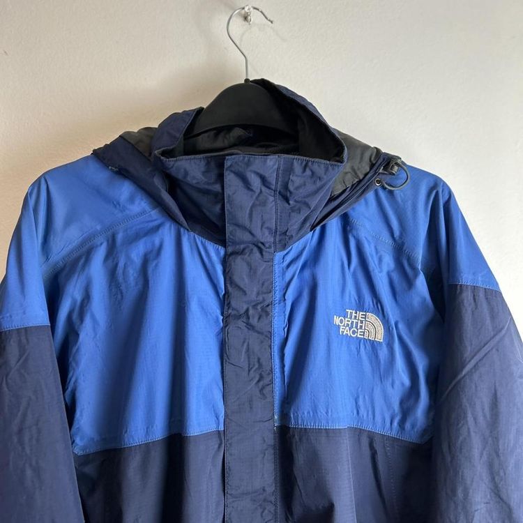 The north face hyvent zip up jacket 2