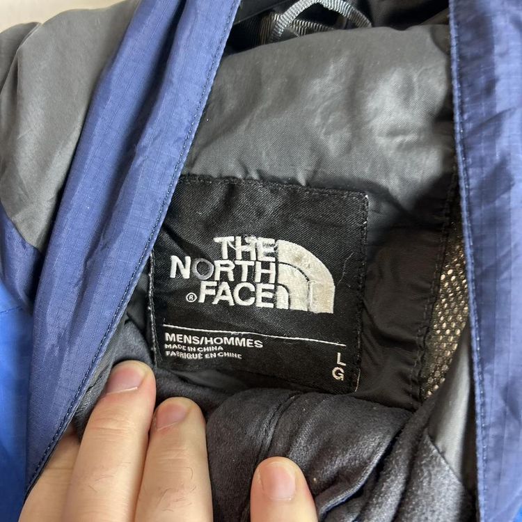 The north face hyvent zip up jacket 4