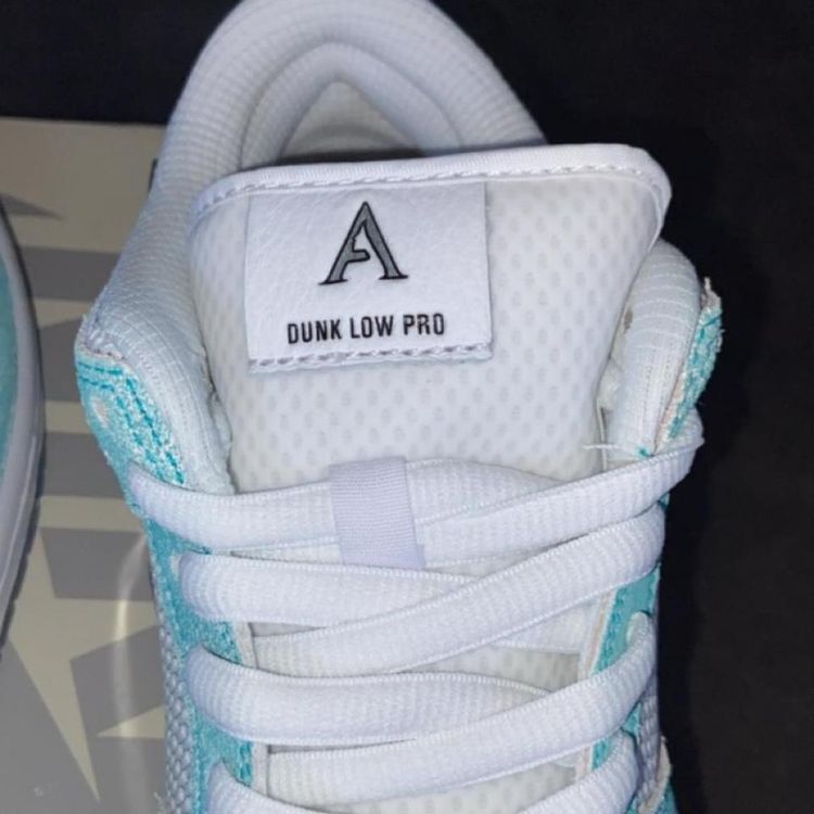 - Nike SB Dunk Low April Skateboards image 5