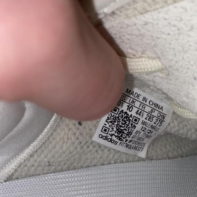 - Adidas Yeezy Boost 350 V2 Bone imagen 5