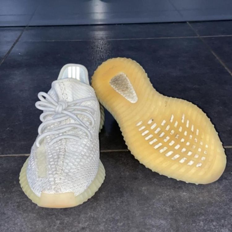 - Adidas Yeezy Boost 350 V2 Light image 4