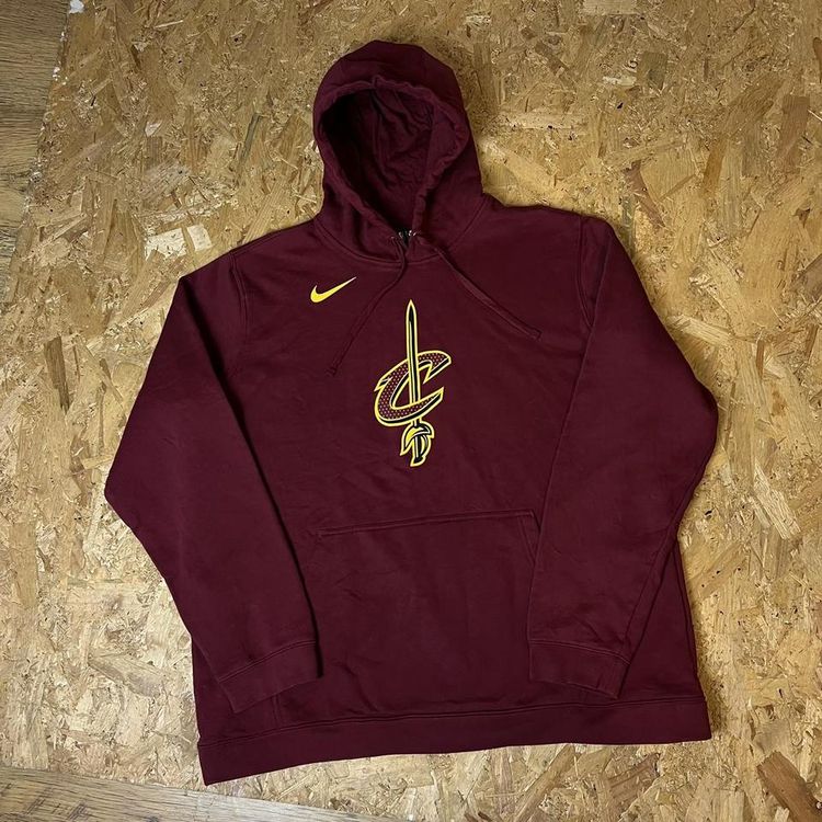 Vintage Nike Team x Cleveland Cavaliers NBA Hoodie