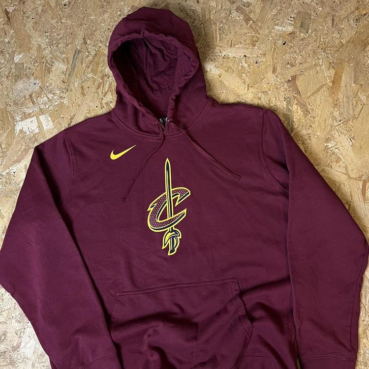 Vintage Nike Team x Cleveland Cavaliers NBA Hoodie 3