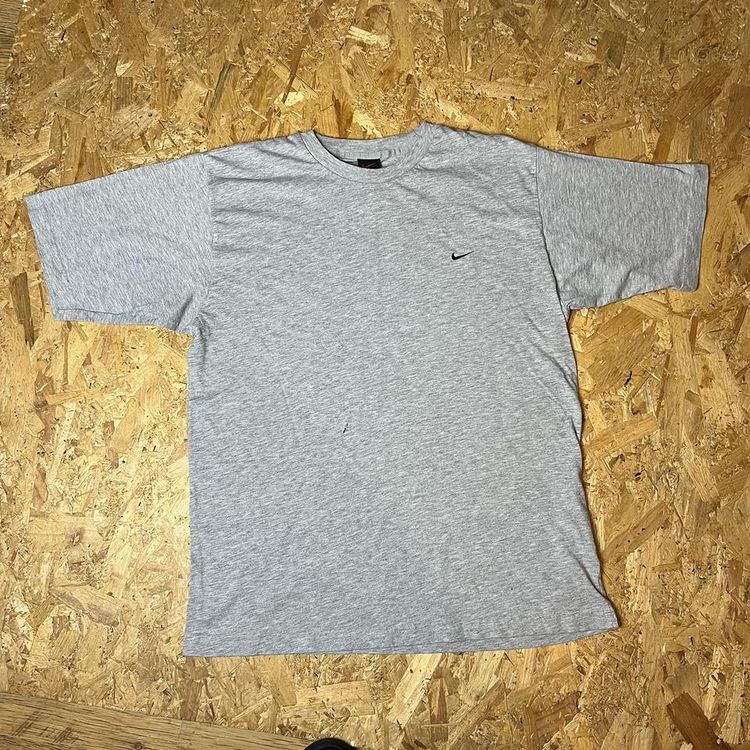 Vintage Nike Swoosh 2000s Embroidered Tee