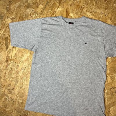 Vintage Nike Swoosh 2000s Embroidered Tee 2