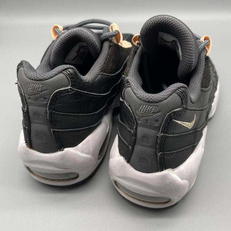 Womens Nike Air Max 95 SE Black Trainers image 4