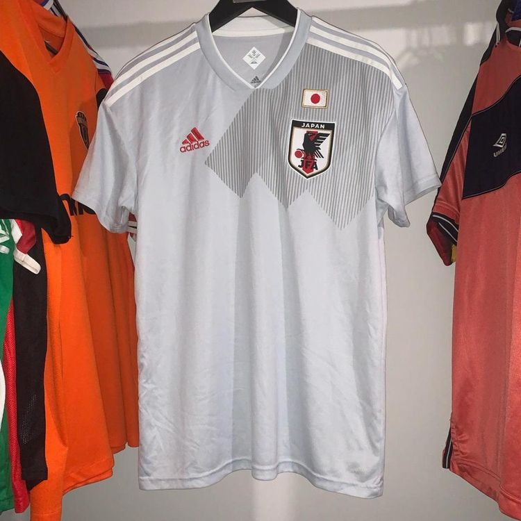 Mens Japan 2018 World Cup Adidas Away Football Shirt Grey Large BR3627