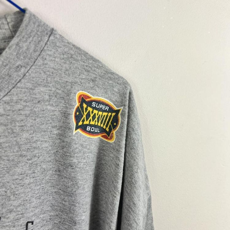 Vintage grey Reebok t shirt 6
