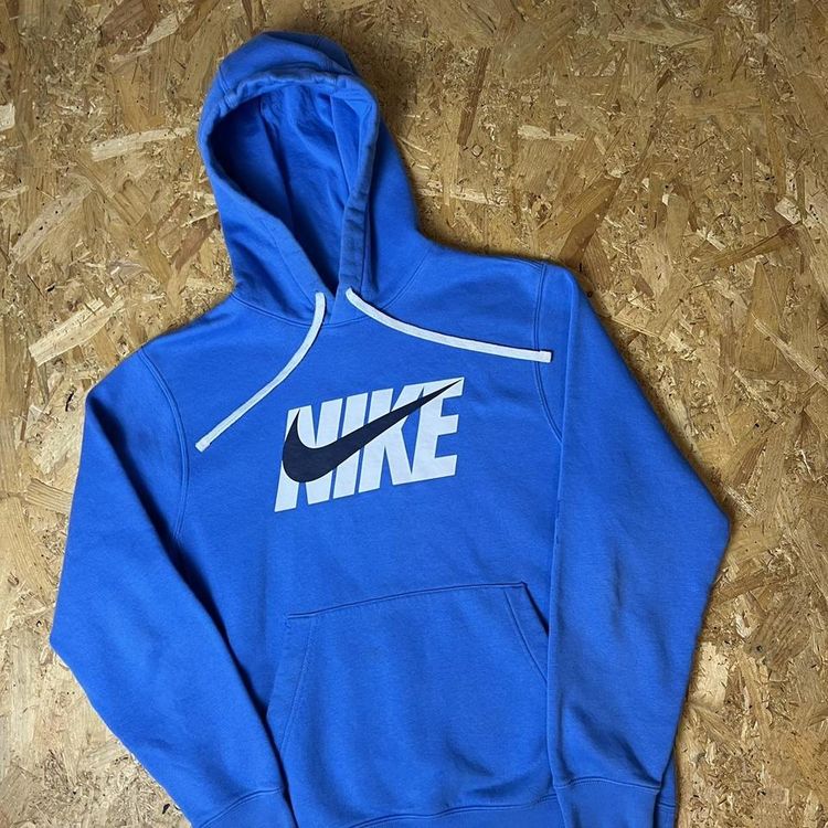 Vintage Nike Club Embroidered Spellout Hoodie image 2