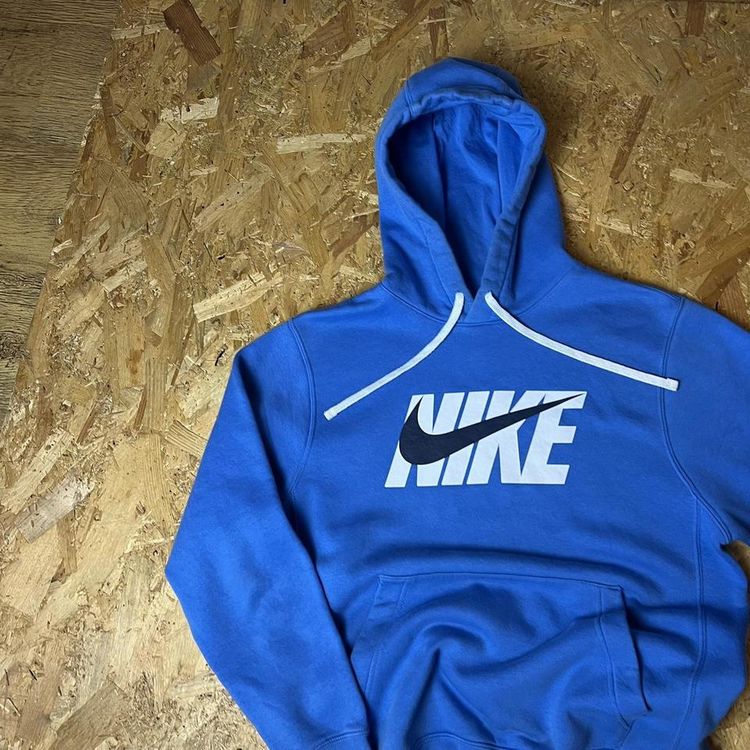Vintage Nike Club Embroidered Spellout Hoodie image 4