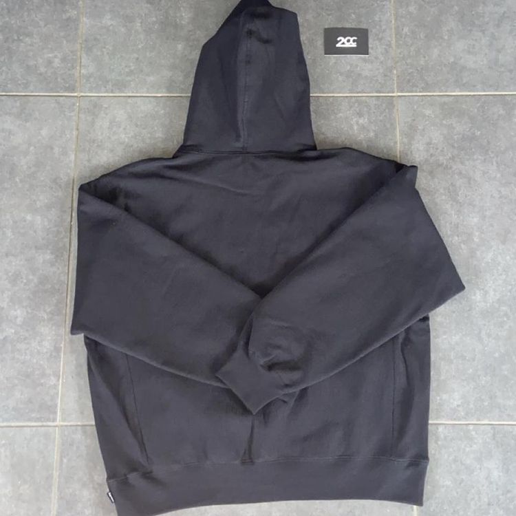 - Supreme Box Logo Hoodie in the Black Colourway image 2