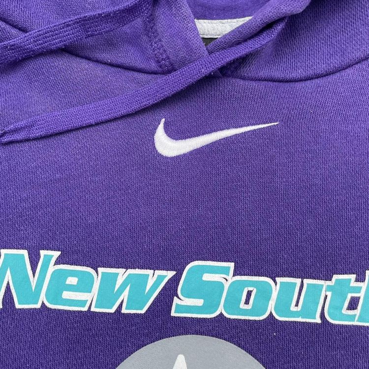 Y2K Nike hoodie image 4