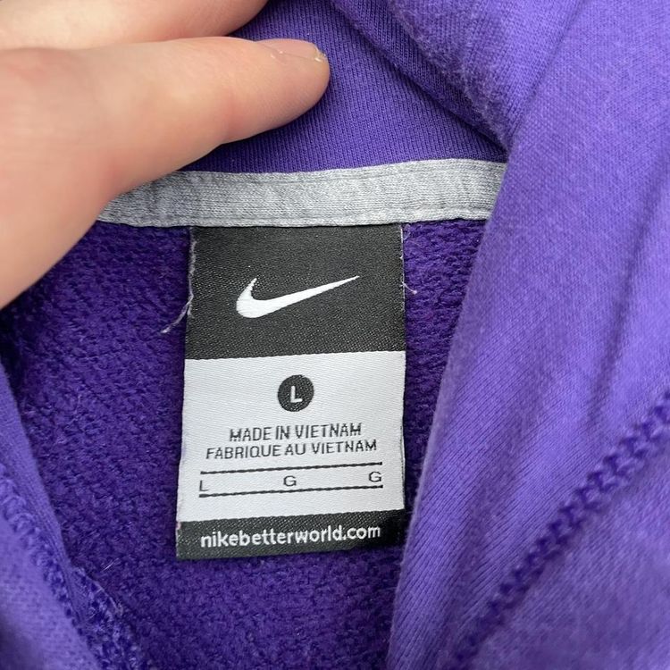 Y2K Nike hoodie image 5