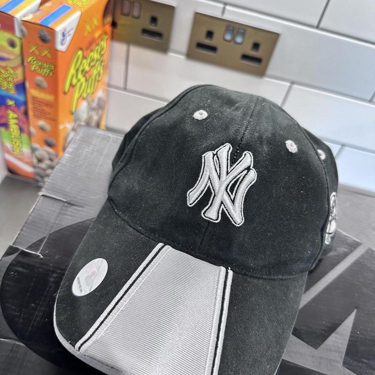 New York Yankees cap image 2