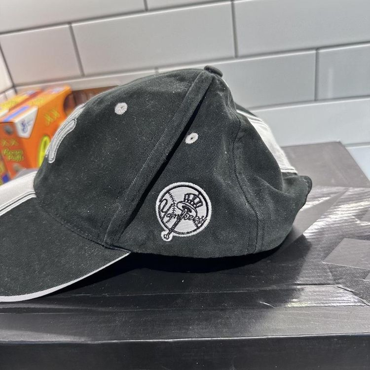 New York Yankees cap image 3
