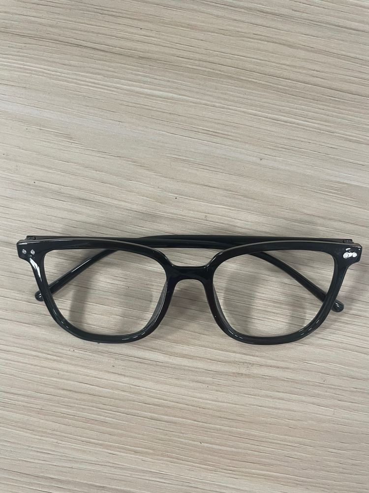Black Eyeglasses