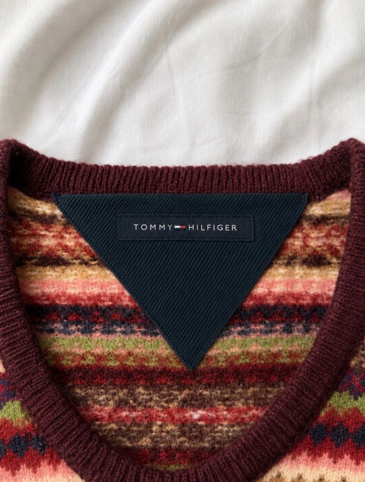 Tommy Hilfiger Sleeveless Knit Vest 100% lambswool image 2