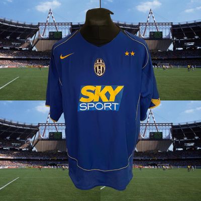 JUVENTUS 2004-05 THIRD FOOTBALL SHIRT